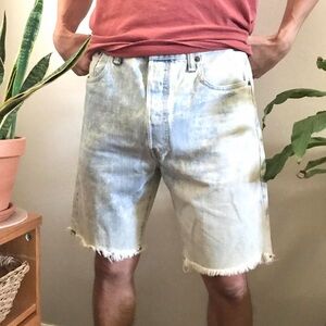 Levi’s 501 Acid Wash Cut Off Shorts *LIMITED RUN*